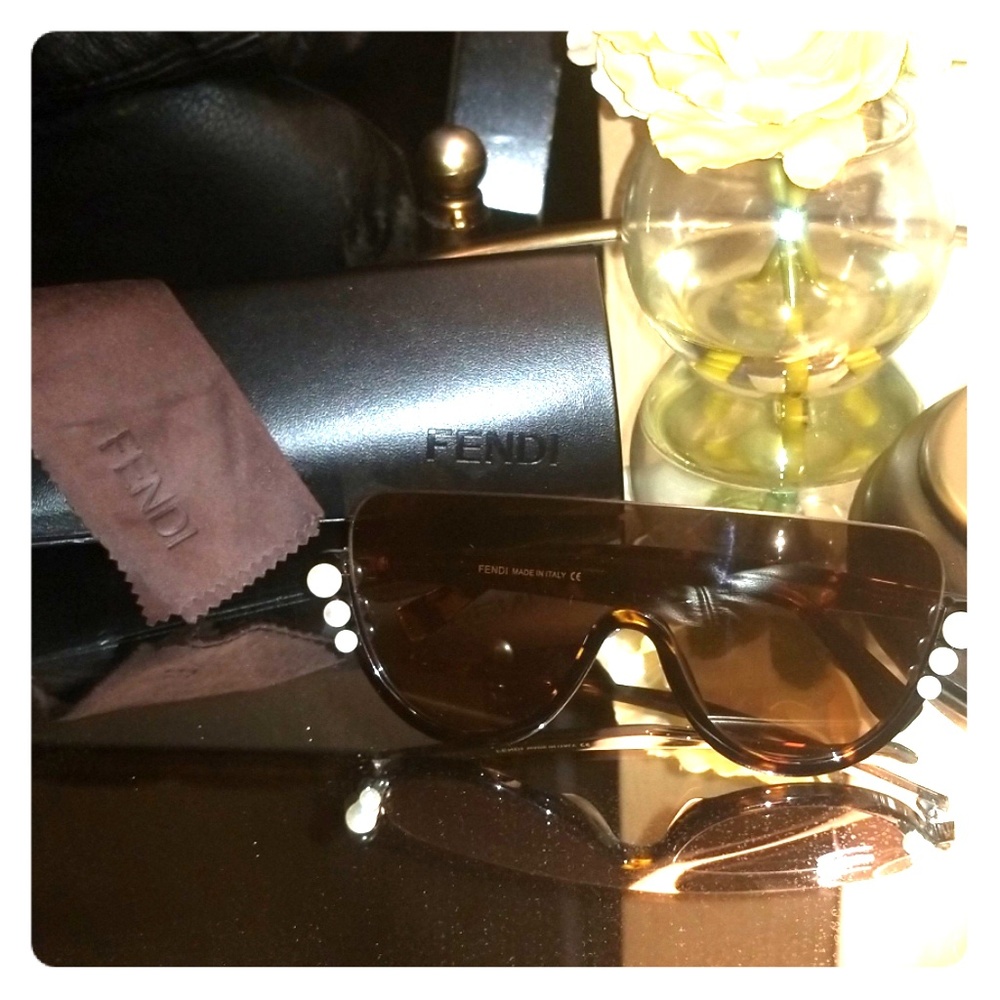 FENDI 99MM Pearl Shield Sunglasses